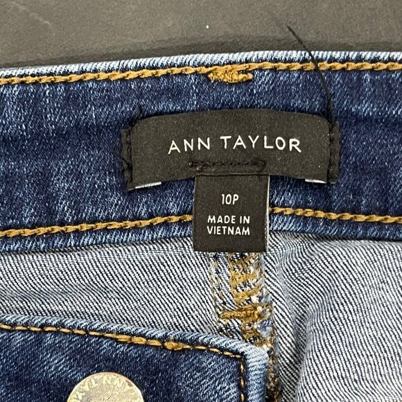 Ann Taylor, The skinny, mid-rise, curvy fit. - Picture 3 of 5